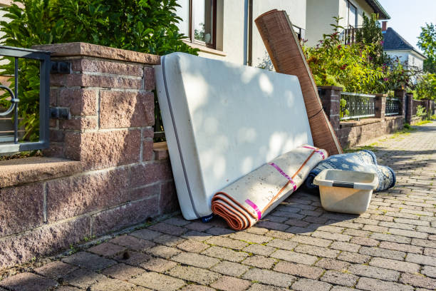 Best Commercial Junk Removal  in Catahou, LA